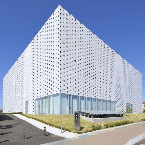 鋁單板定制 鋁騰廠家直銷外墻裝飾材料，打造個(gè)性建筑外衣